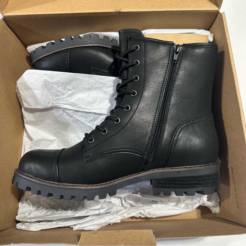 b.o.c. Black Leather Lace-Up Combat Boots - Picture 2 of 5
